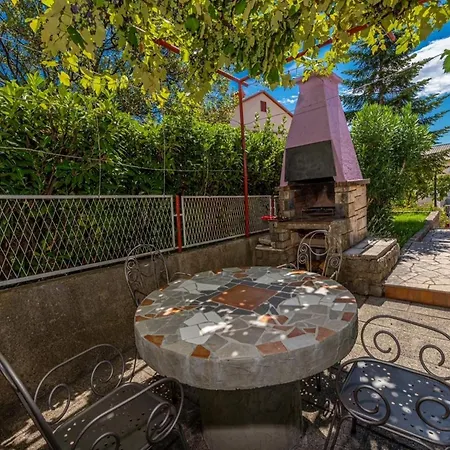 With One Bedroom And Terrace Crikvenica