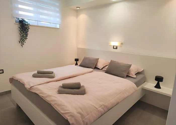 Apartment With One Bedroom And Terrace